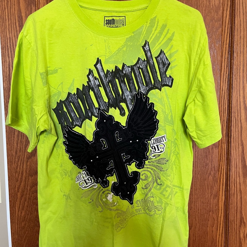 IC COLLECTION Green Short Sleeve Tee with Bold Graphic